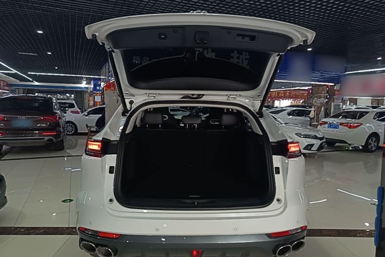 Used CHANGAN UNI-K 2021 2.0T All-Wheel Drive Prestige Version Trunk