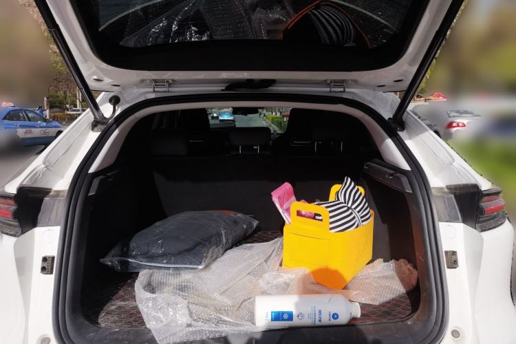 Used CHANGAN UNI-K 2021 2.0T Prestige Edition Trunk