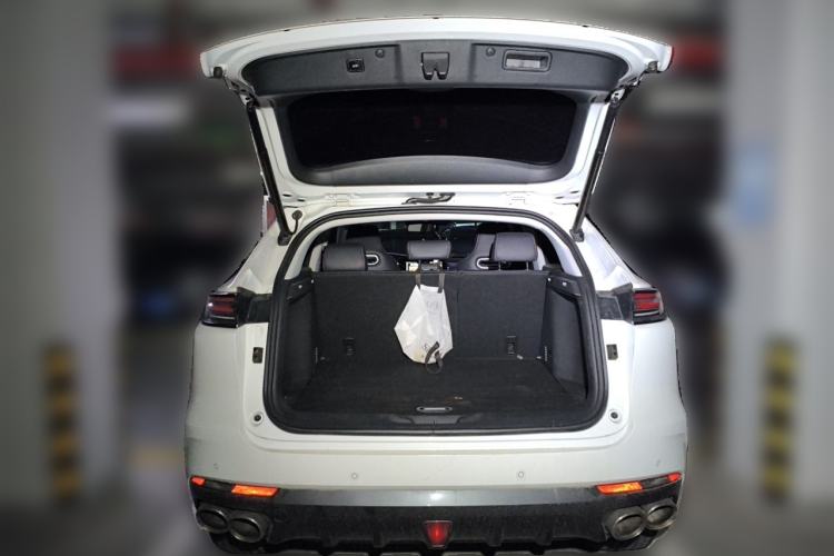Used CHANGAN UNI-K 2021 2.0T Prestige Edition Trunk