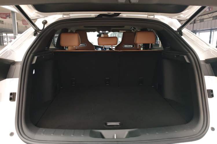 Used CHANGAN UNI-K 2021 2.0T Excellence Edition Trunk