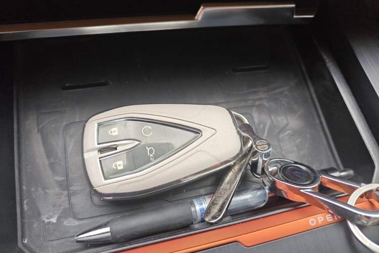 Used CHANGAN UNI-K 2021 2.0T All-Wheel Drive Prestige Version Vehicle Key