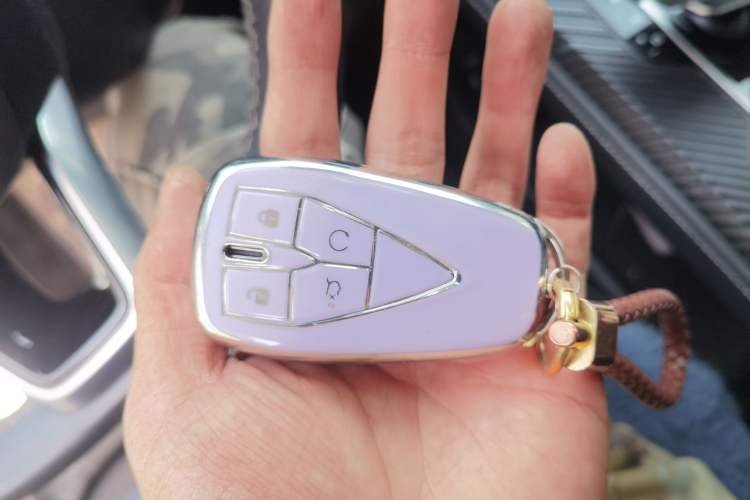 Used CHANGAN UNI-K 2021 2.0T Prestige Edition Vehicle Key