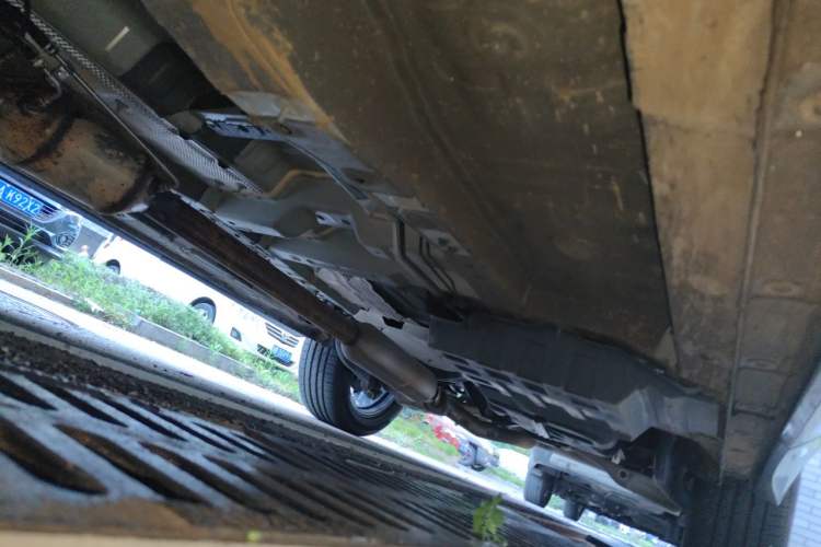 Used CHANGAN UNI-K 2023 2.0T Two-Wheel Drive Enjoyment Version Chassis Front Left