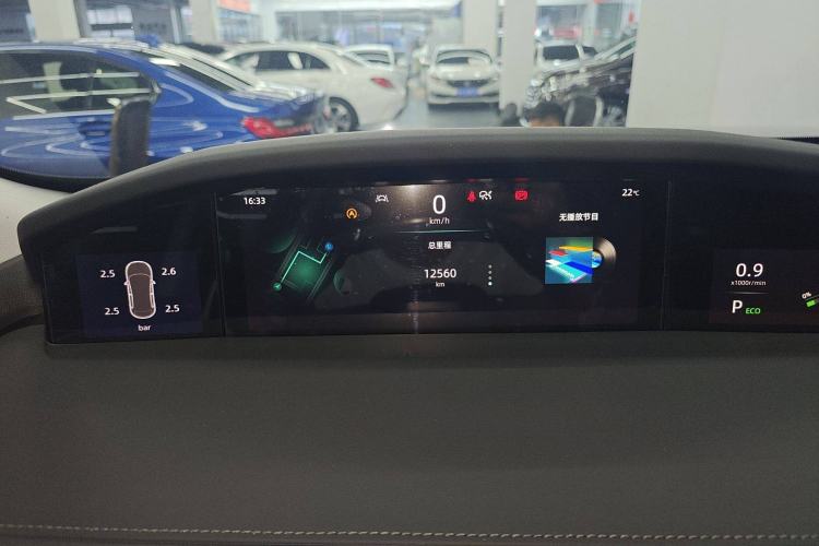 Used CHANGAN UNI-K 2023 2.0T Two-Wheel Drive Enjoyment Version Instrument Cluster