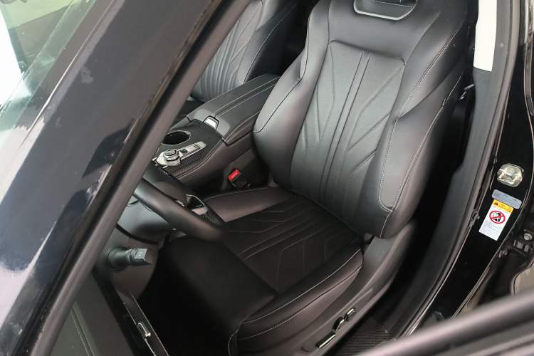 Used CHANGAN UNI-K 2023 2.0T All-Wheel-Drive Enjoyment Version Left Front Seat