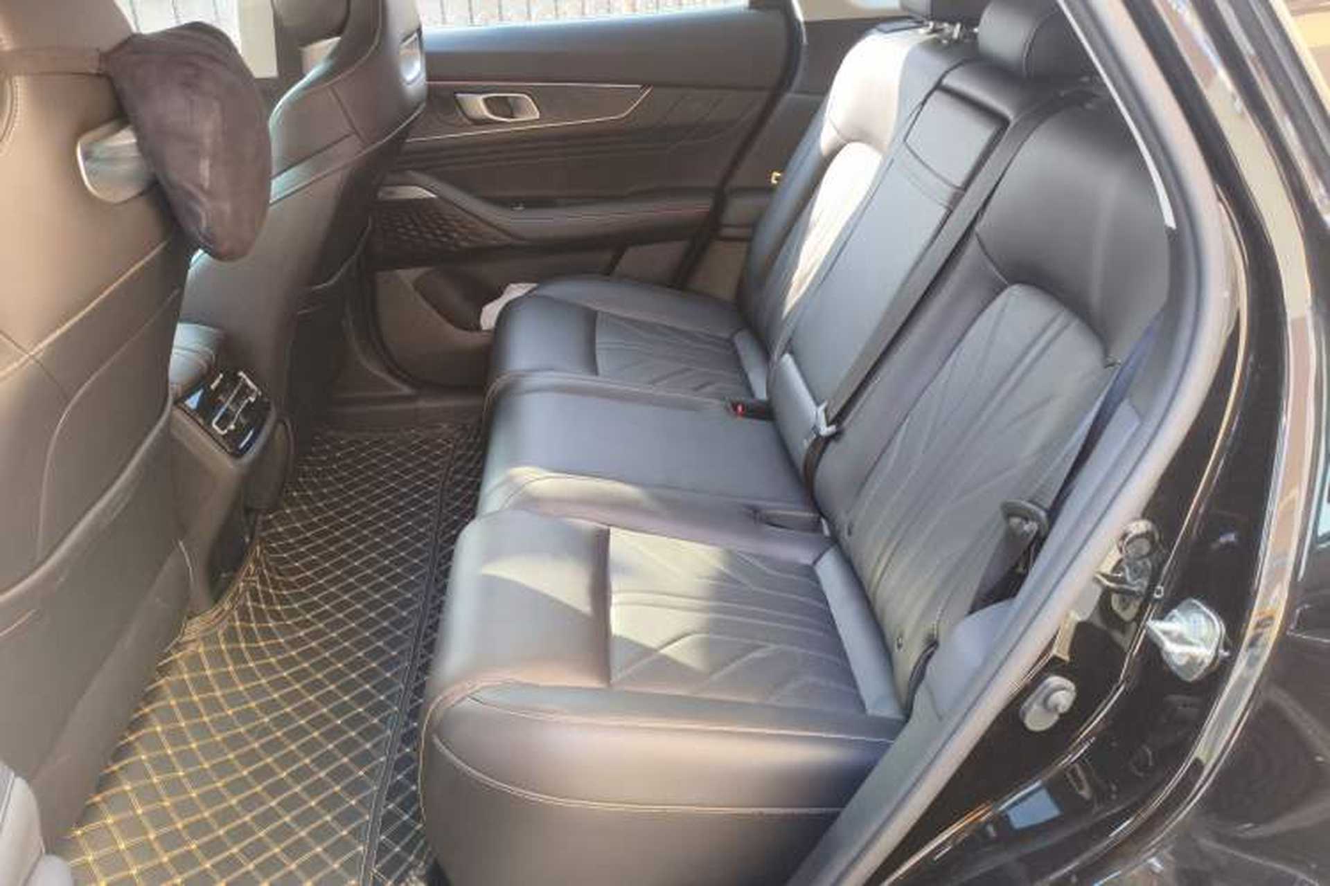 Used CHANGAN UNI-K 2023 2.0T Two-Wheel Drive YueShang Trim Left Rear Seat