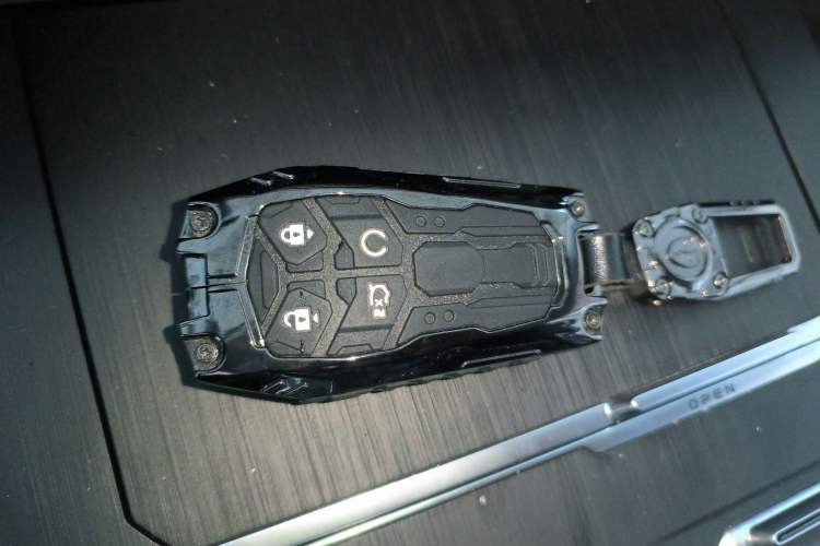 Used CHANGAN UNI-K 2023 2.0T All-Wheel-Drive Enjoyment Version Vehicle Key