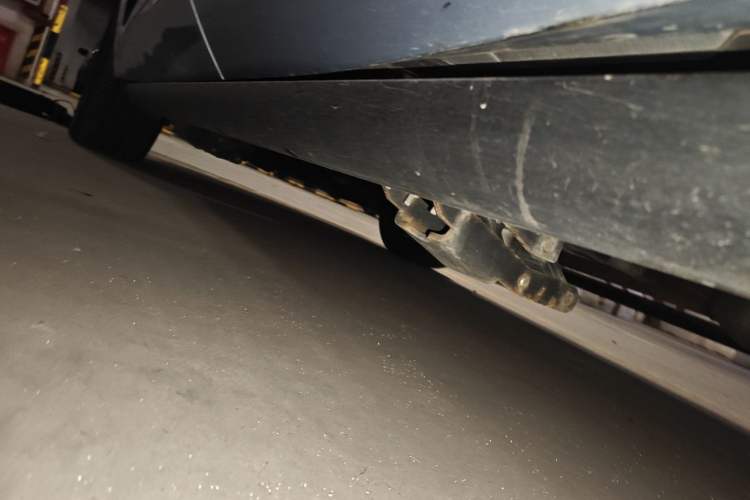 Used CHANGAN UNI-K 2023 2.0T Two-Wheel Drive Enjoyment Version Chassis Rear Left