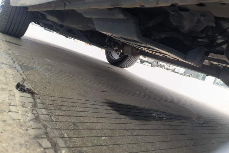 Used CHANGAN UNI-K 2023 2.0T Two-Wheel Drive Yue Ling Trim Chassis Rear Left