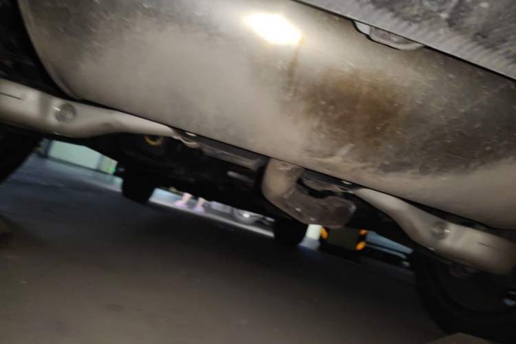 Used CHANGAN UNI-K 2023 2.0T Two-Wheel Drive Yue Ling Trim Chassis Rear
