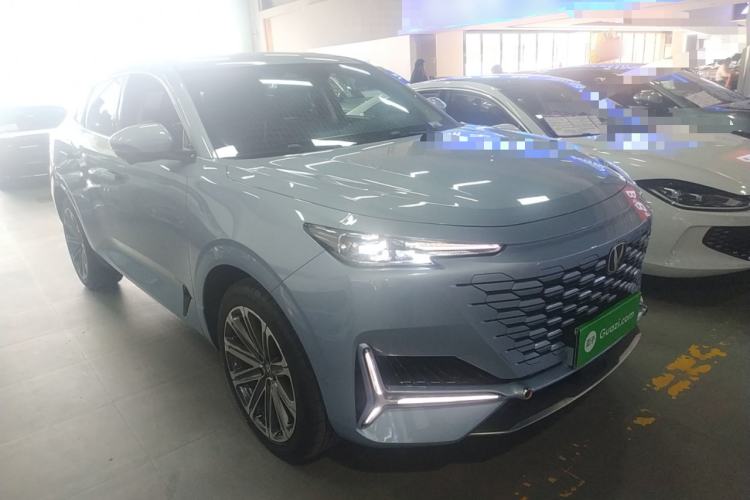 Used CHANGAN UNI-K 2023 2.0T Two-Wheel Drive Yue Ling Trim Exterior 2