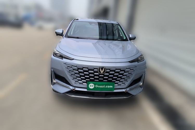 Used CHANGAN UNI-K 2023 2.0T Two-Wheel Drive Yue Ling Trim Front