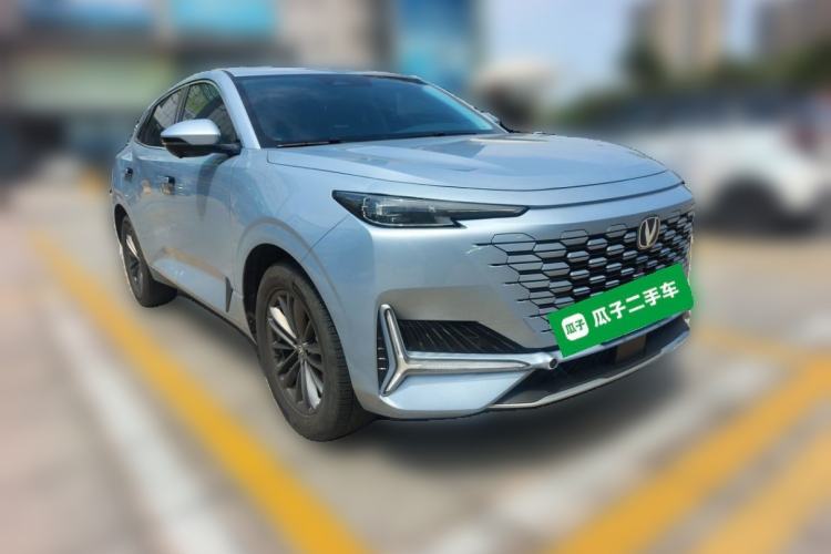Used CHANGAN UNI-K 2023 2.0T Two-Wheel Drive Enjoyment Version Front Right 45 Deg