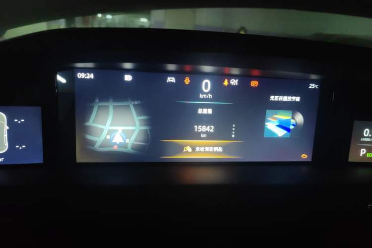 Used CHANGAN UNI-K 2023 2.0T Two-Wheel Drive Yue Ling Trim Instrument Cluster