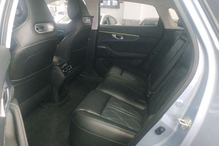 Used CHANGAN UNI-K 2023 2.0T Two-Wheel Drive Yue Ling Trim Interior 4