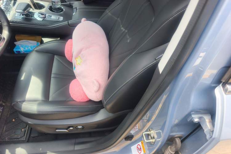 Used CHANGAN UNI-K 2023 2.0T Two-Wheel Drive Enjoyment Version Left Front Seat