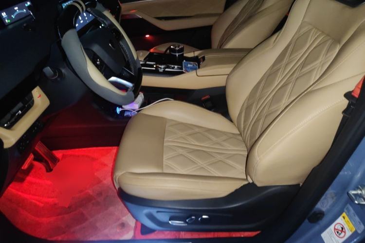 Used CHANGAN UNI-K 2023 2.0T Two-Wheel Drive Yue Ling Trim Left Front Seat