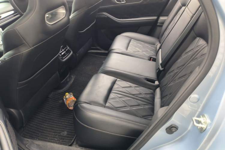 Used CHANGAN UNI-K 2023 2.0T Two-Wheel Drive Yue Ling Trim Left Rear Seat