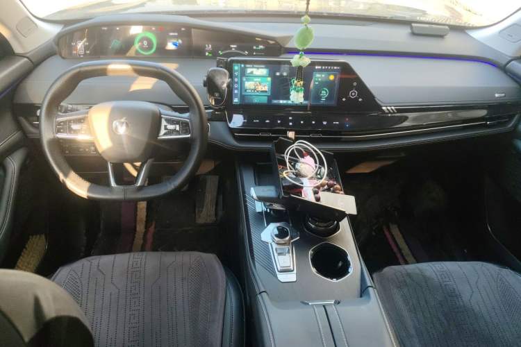 Used CHANGAN UNI-K 2023 2.0T All-Wheel-Drive Enjoyment Version Center Console