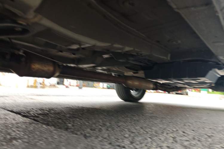 Used CHANGAN UNI-K 2023 2.0T Two-Wheel Drive Enjoyment Version Chassis Front Left
