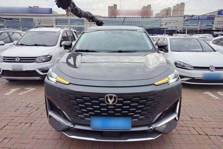 Used CHANGAN UNI-K 2023 2.0T Two-Wheel Drive Enjoyment Version Exterior 1