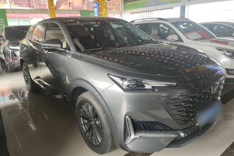 Used CHANGAN UNI-K 2023 2.0T Two-Wheel Drive YueShang Trim Exterior 2