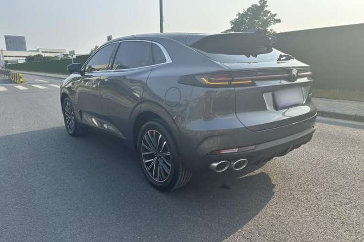 Used CHANGAN UNI-K 2023 2.0T Two-Wheel Drive Enjoyment Version Exterior 3
