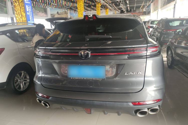 Used CHANGAN UNI-K 2023 2.0T Two-Wheel Drive YueShang Trim Exterior 4