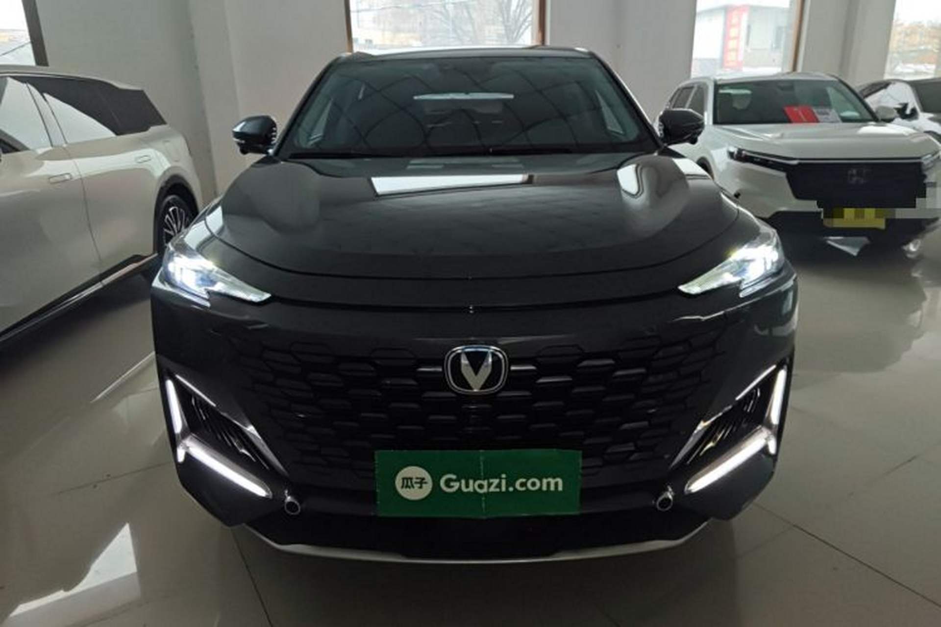 Used CHANGAN UNI-K 2023 2.0T Two-Wheel Drive YueShang Trim Front