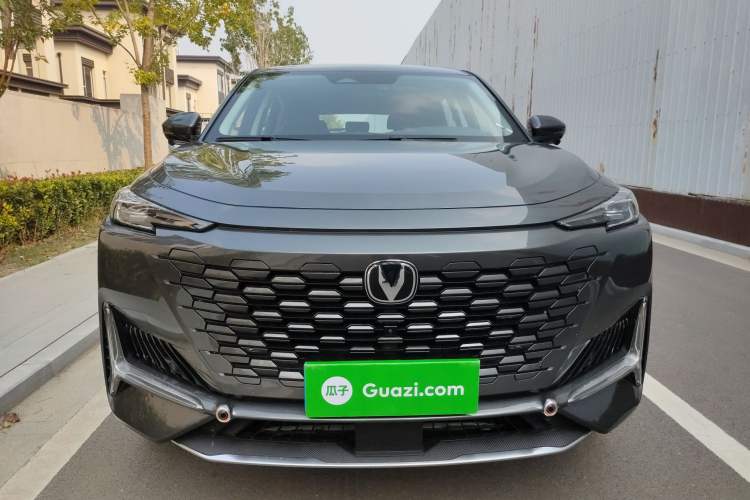 Used CHANGAN UNI-K 2023 2.0T Two-Wheel Drive Yue Ling Trim Front