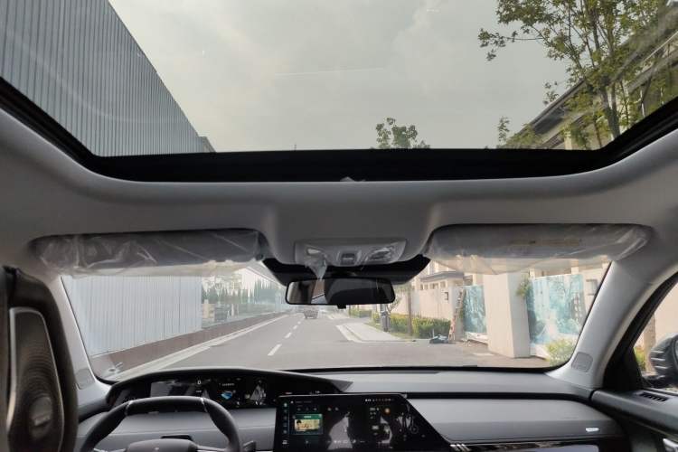 Used CHANGAN UNI-K 2023 2.0T Two-Wheel Drive Yue Ling Trim Headliner