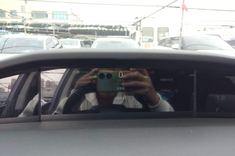 Used CHANGAN UNI-K 2023 2.0T Two-Wheel Drive Enjoyment Version Instrument Cluster