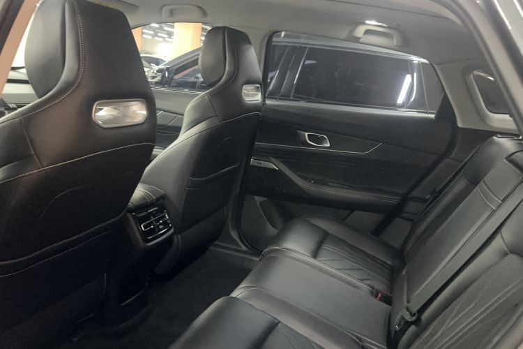 Used CHANGAN UNI-K 2023 2.0T Two-Wheel Drive YueShang Trim Interior 1