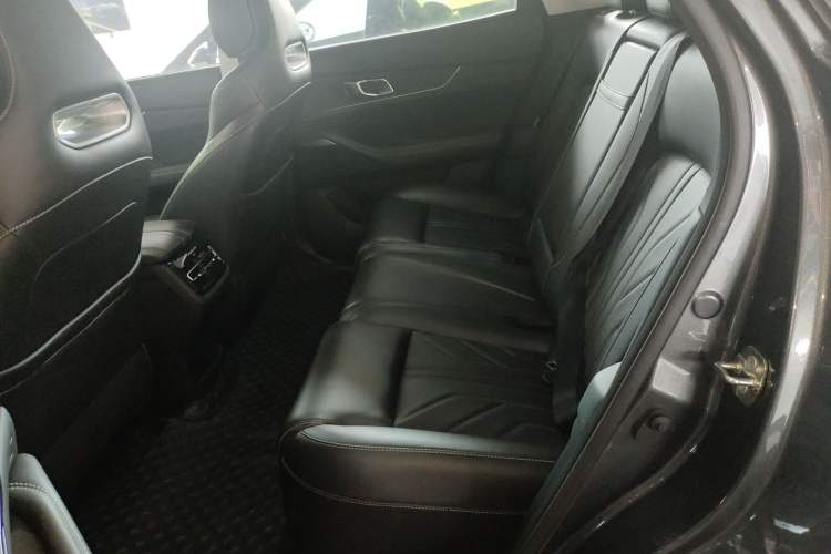 Used CHANGAN UNI-K 2023 2.0T Two-Wheel Drive YueShang Trim Interior 1