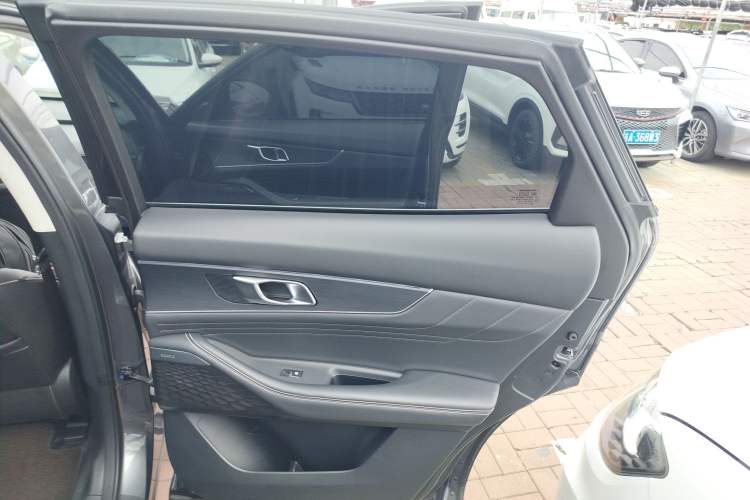 Used CHANGAN UNI-K 2023 2.0T Two-Wheel Drive Enjoyment Version Interior 6