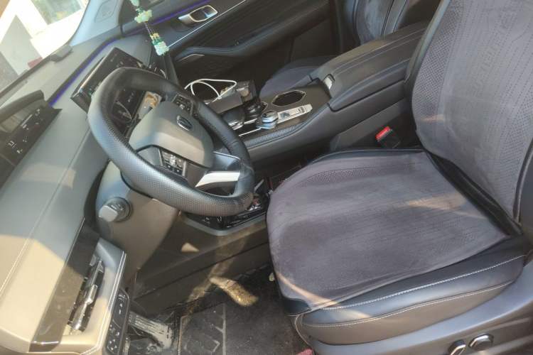Used CHANGAN UNI-K 2023 2.0T All-Wheel-Drive Enjoyment Version Left Front Seat