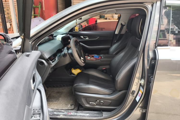 Used CHANGAN UNI-K 2023 2.0T Two-Wheel Drive Enjoyment Version Left Front Seat