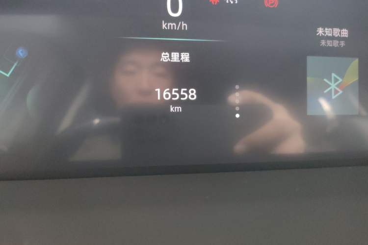 Used CHANGAN UNI-K 2023 2.0T All-Wheel-Drive Enjoyment Version Odometer Close Up