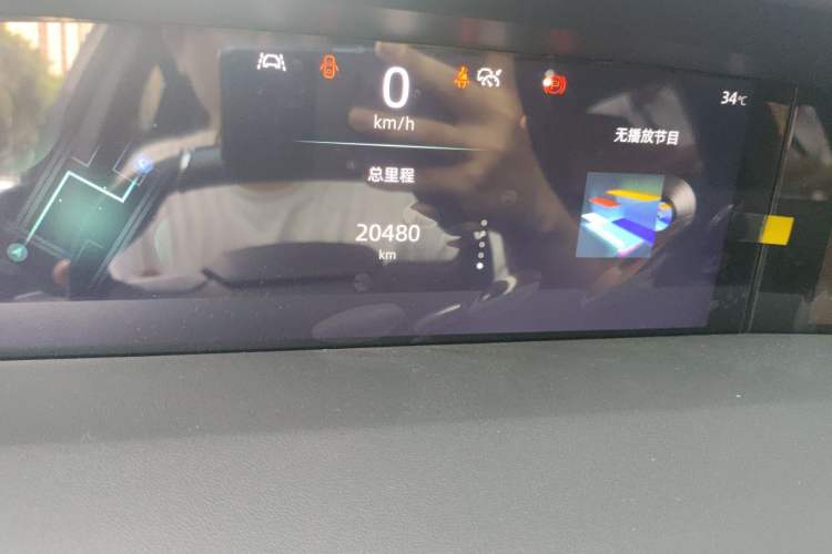 Used CHANGAN UNI-K 2023 2.0T All-Wheel-Drive Enjoyment Version Odometer Close Up