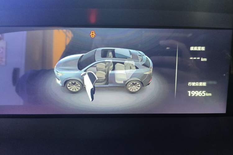 Used CHANGAN UNI-K 2023 2.0T Two-Wheel Drive Enjoyment Version Odometer Close Up