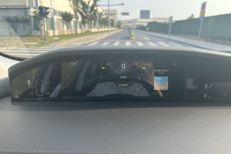 Used CHANGAN UNI-K 2023 2.0T Two-Wheel Drive Enjoyment Version Odometer Close Up