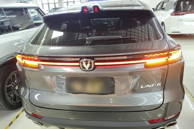 Used CHANGAN UNI-K 2023 2.0T Two-Wheel Drive YueShang Trim Rear