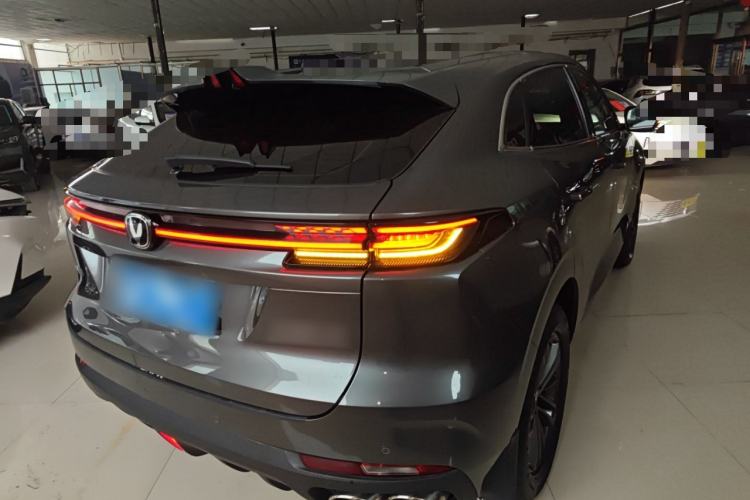 Used CHANGAN UNI-K 2023 2.0T Two-Wheel Drive YueShang Trim Rear Right 45 Deg