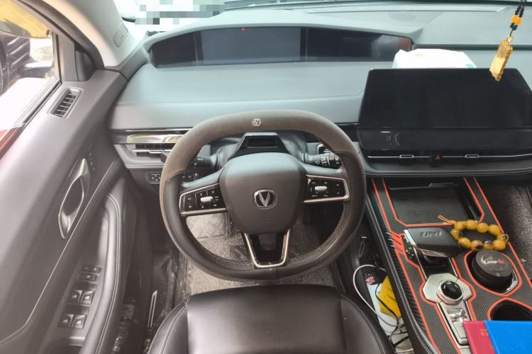 Used CHANGAN UNI-K 2023 2.0T Two-Wheel Drive Enjoyment Version Steering Wheel