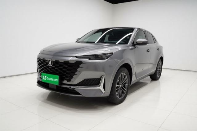 Used CHANGAN UNI-K 2023 2.0T Two-Wheel Drive YueShang Trim