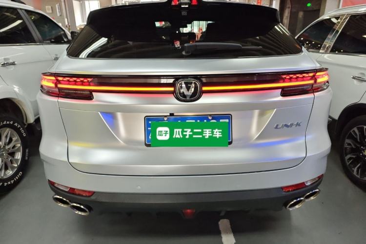 Used CHANGAN UNI-K 2023 2.0T Two-Wheel Drive Yue Ling Trim Rear