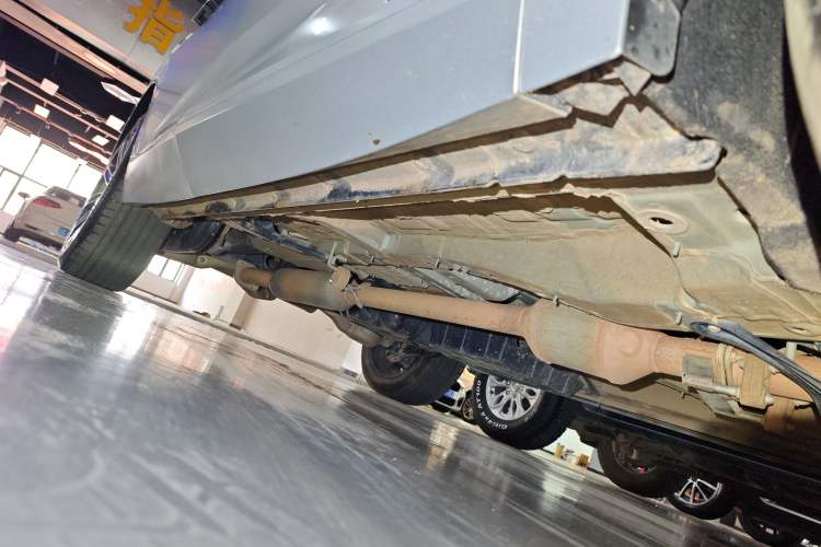 Used CHANGAN UNI-K 2023 2.0T Two-Wheel Drive Yue Ling Trim Right Side Sill