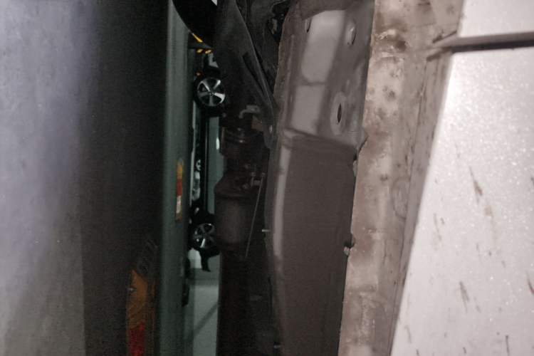Used CHANGAN UNI-K 2023 2.0T Two-Wheel Drive Enjoyment Version Chassis Front Left