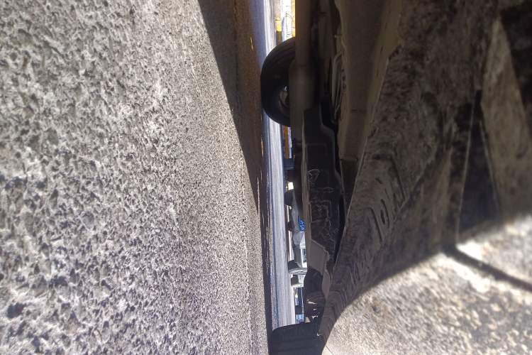 Used CHANGAN UNI-K 2023 2.0T Two-Wheel Drive YueShang Trim Chassis Front Left