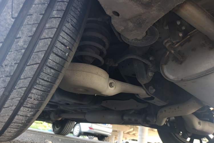Used CHANGAN UNI-K 2023 2.0T Two-Wheel Drive YueShang Trim Chassis Rear Left